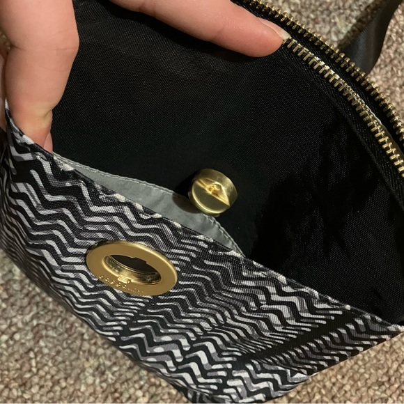 Baggallini Crossbody Bag - Picture 5 of 6